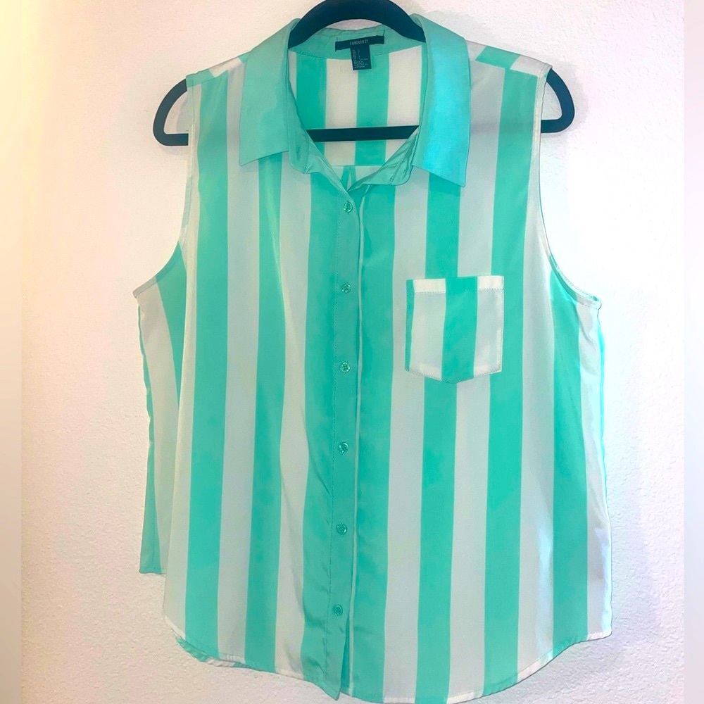 Forever 21 Vertical Stripe; Pastel Sleeveless Button Down Size L